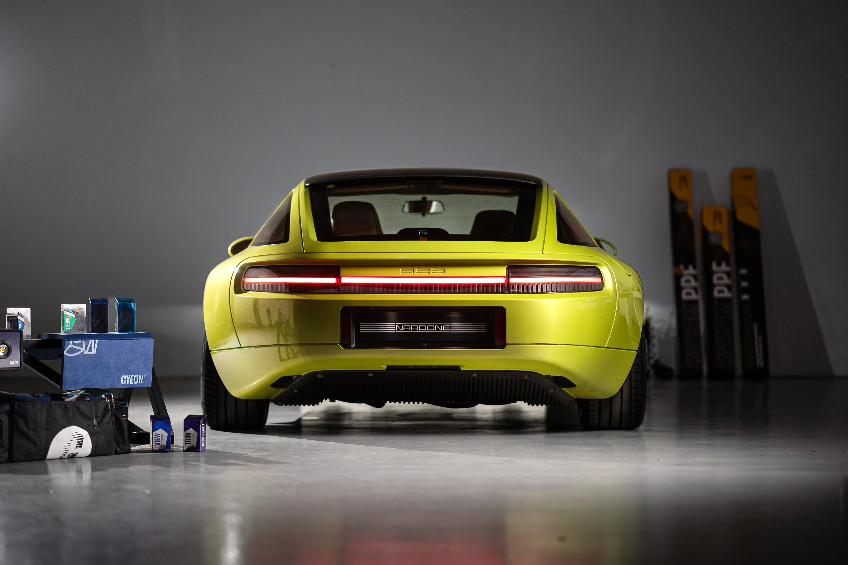 完成全車 PPF 保護的 Nardone Porsche 928