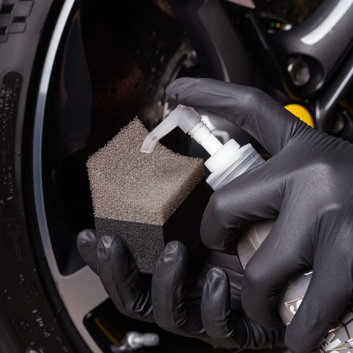 Q²M Tire Applicator 2-pack 使用教學